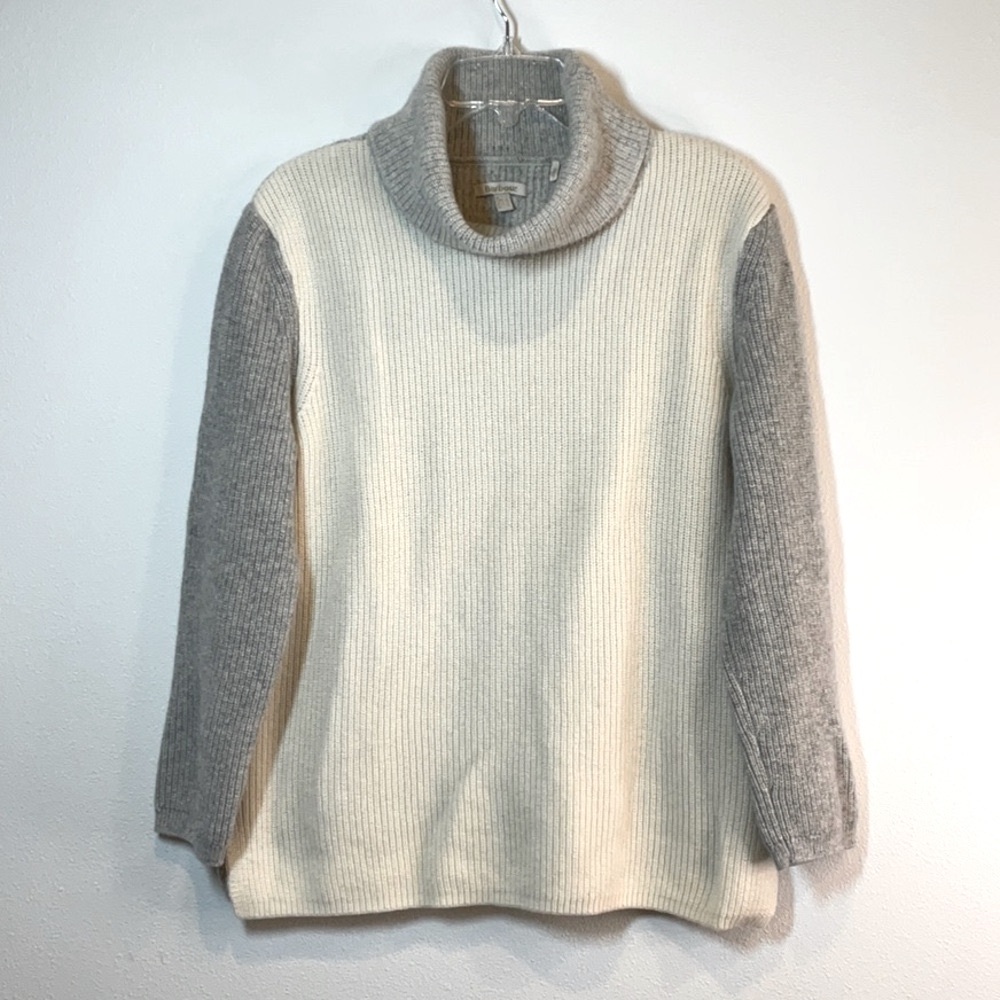 BARBOUR Cream and Gray Women Ribbed Sweater Dipton Roll Collar Side Vents sz 10